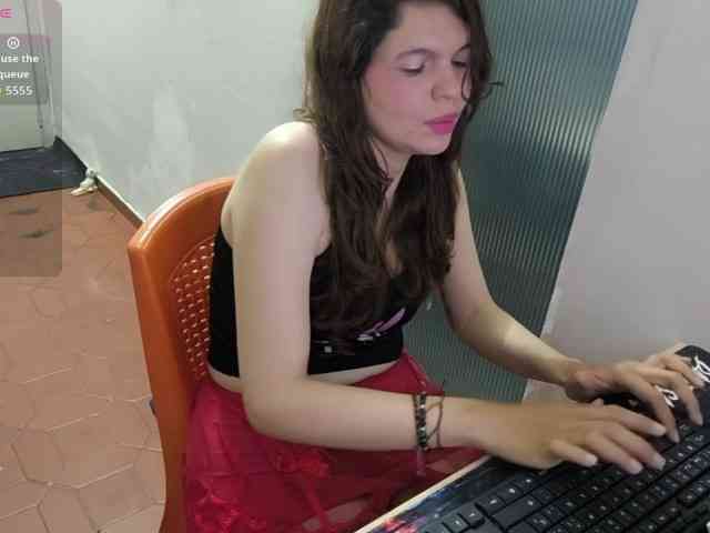 Zeldaprincess77 webcam