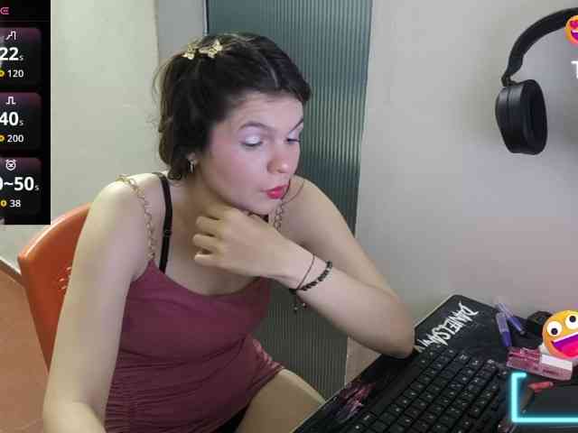 Zeldaprincess77 webcam