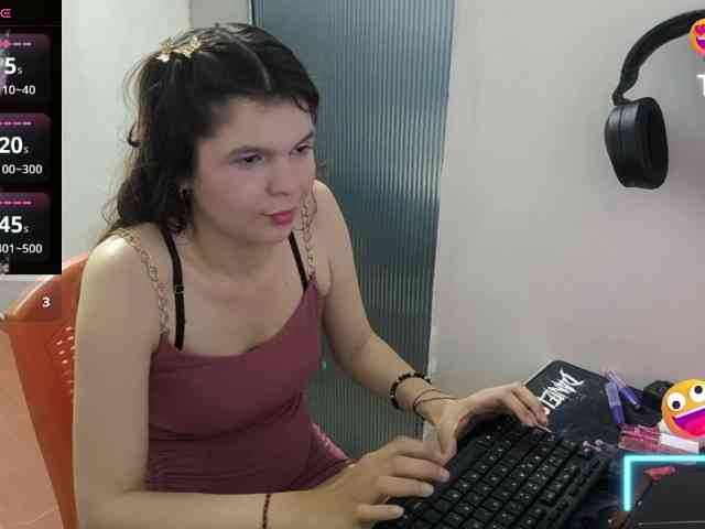 Zeldaprincess77 webcam