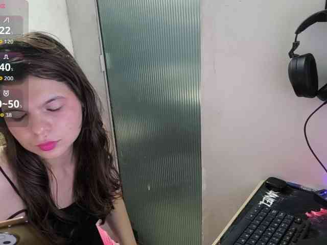 Zeldaprincess77 webcam