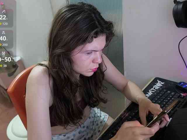 Zeldaprincess77 webcam