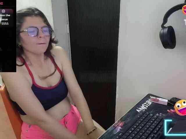 Zeldaprincess77 webcam