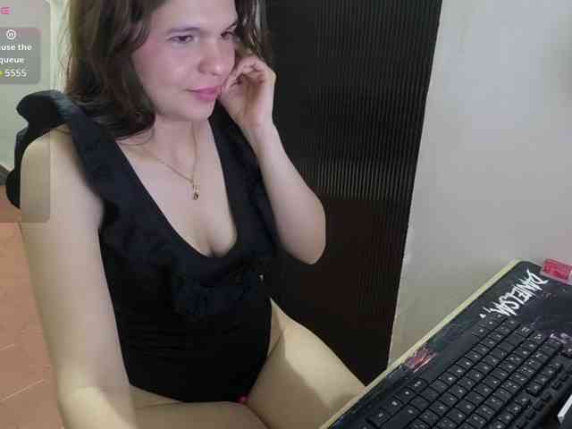 Zeldaprincess77 webcam