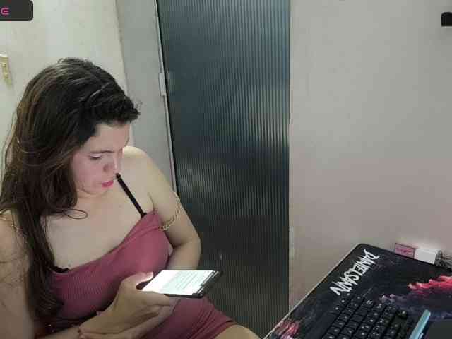 Zeldaprincess77 webcam