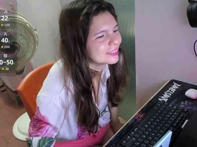 Zeldaprincess77 webcam