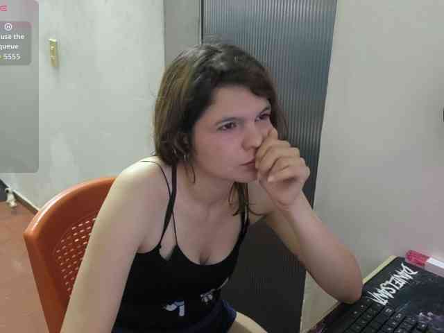 Zeldaprincess77 webcam