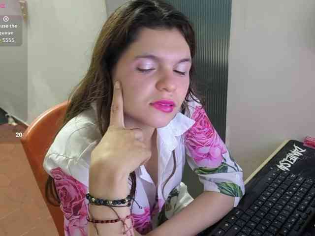 Zeldaprincess77 webcam