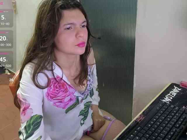 Zeldaprincess77 webcam