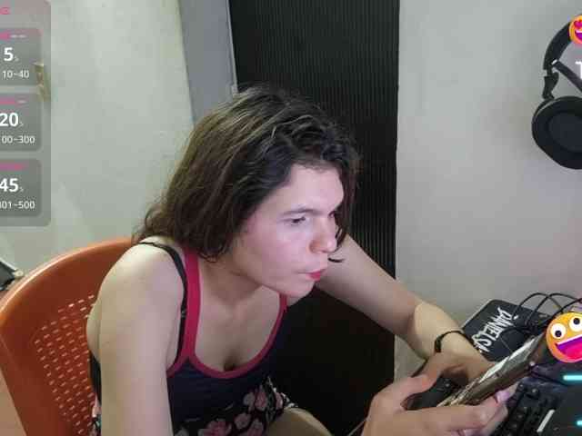 Zeldaprincess77 webcam