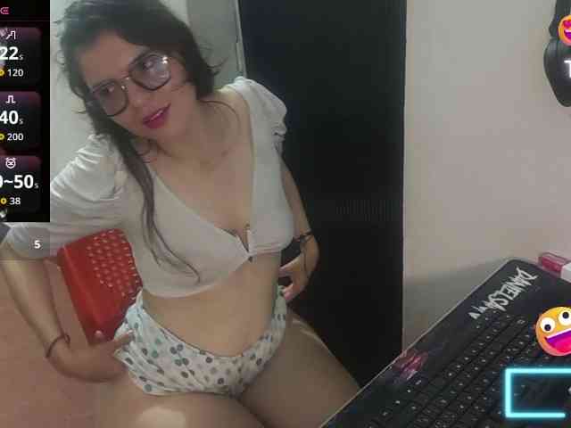 Zeldaprincess77 webcam