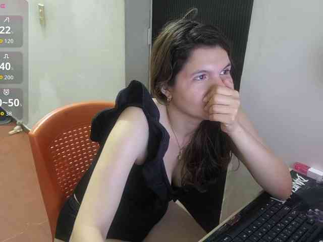 Zeldaprincess77 webcam