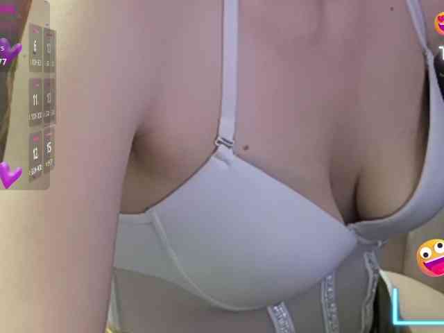 Zeldaprincess77 webcam