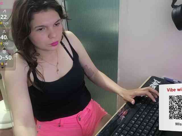 Zeldaprincess77 webcam