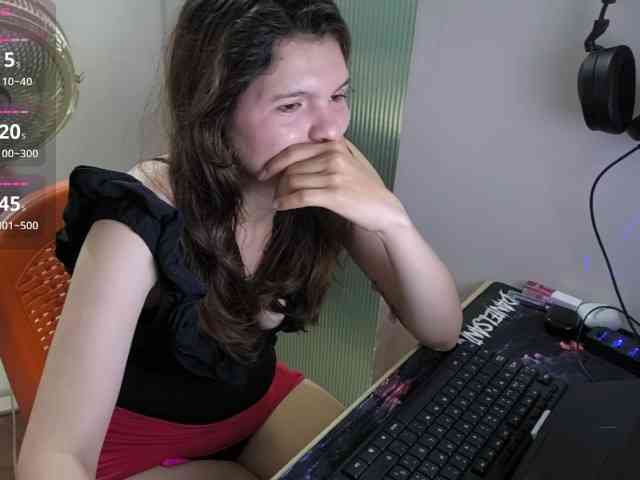 Zeldaprincess77 webcam