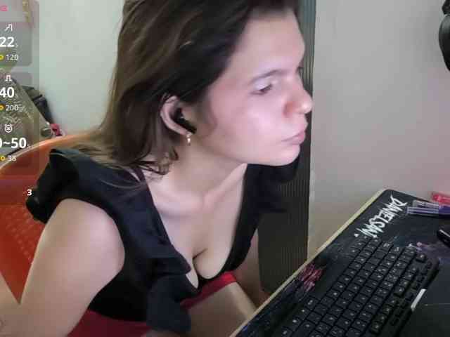 Zeldaprincess77 webcam