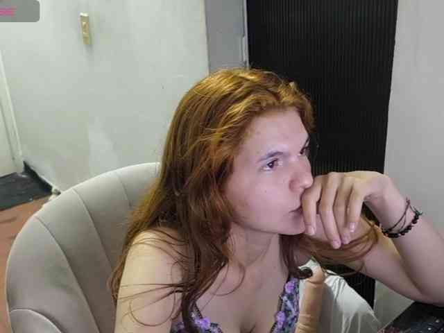 Zeldaprincess77 webcam