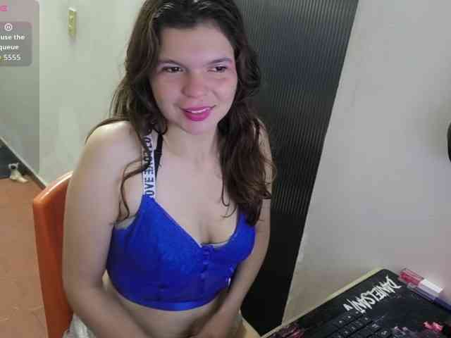 Zeldaprincess77 webcam
