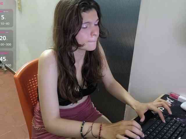 Zeldaprincess77 webcam