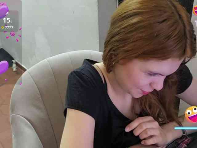 Zeldaprincess77 webcam