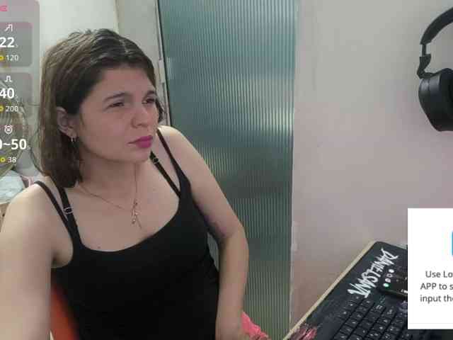 Zeldaprincess77 webcam