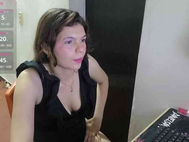 Zeldaprincess77 webcam