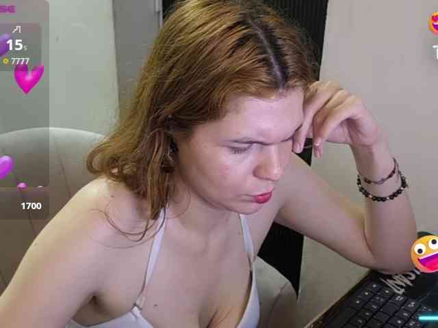 Zeldaprincess77 webcam