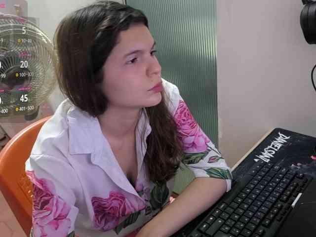 Zeldaprincess77 webcam