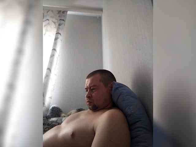 Aleksandr70b Live Webcam on BongaCams
