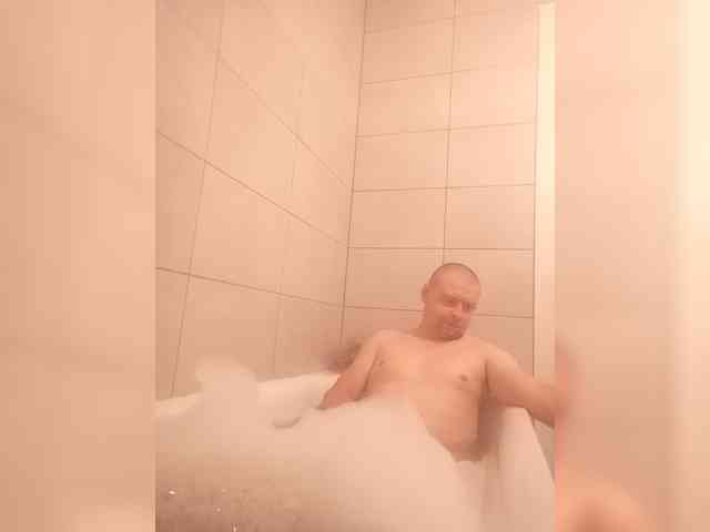 Aleksandr70b Live Webcam on BongaCams