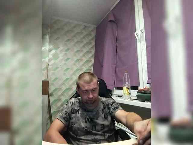 Aleksandr70b