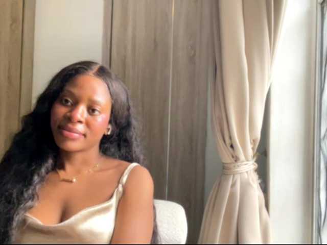 LeylaBrooks live cam on BongaCams
