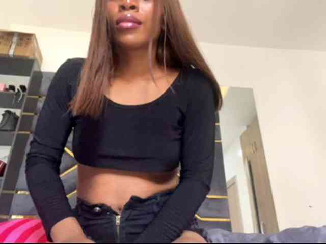 LeylaBrooks webcam