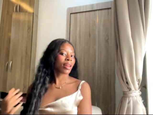 LeylaBrooks webcam
