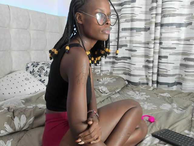 Mistress-Soraya live cam on BongaCams