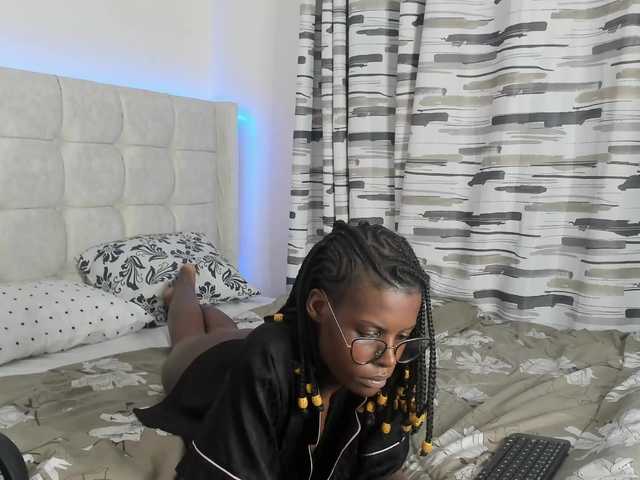 Mistress-Soraya live cam on BongaCams