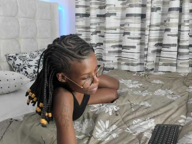 Mistress-Soraya live cam on BongaCams