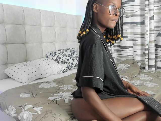 Mistress-Soraya live cam on BongaCams