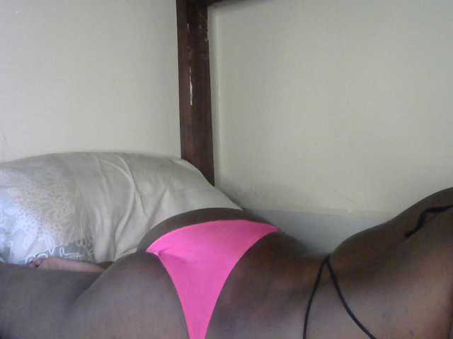 SlutyZari1
