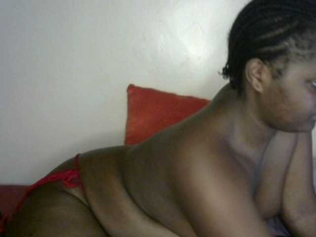 SlutyZari1