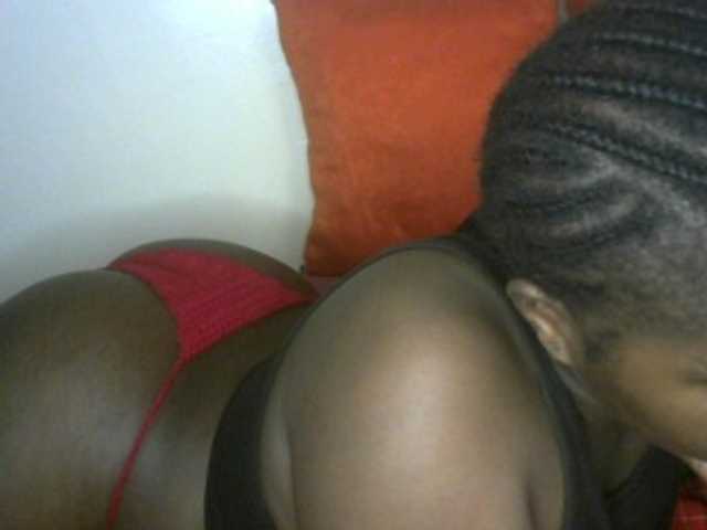 SlutyZari1 live cam on BongaCams