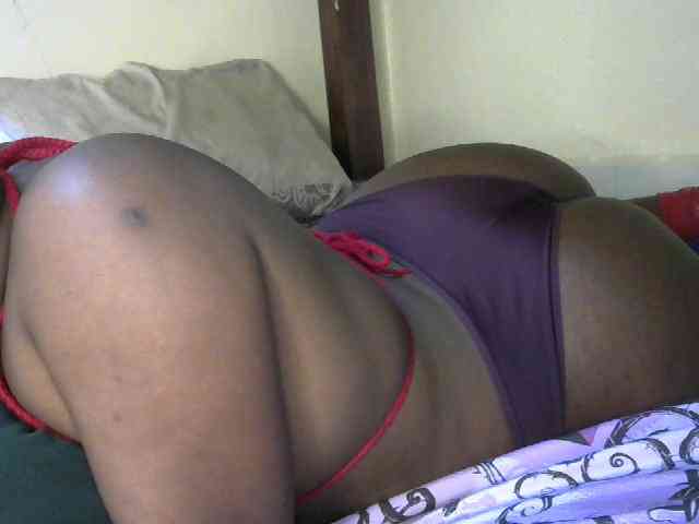 SlutyZari1 webcam