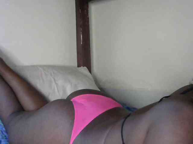 SlutyZari1 webcam