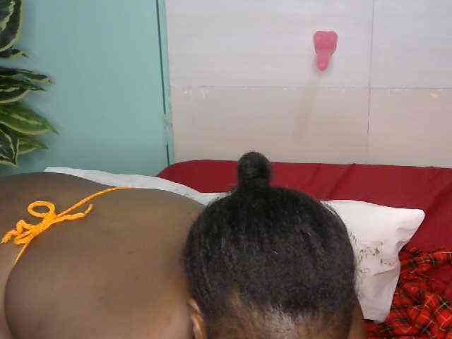 SlutyZari1 webcam