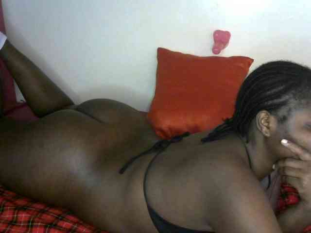 SlutyZari1 webcam