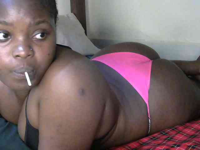 SlutyZari1