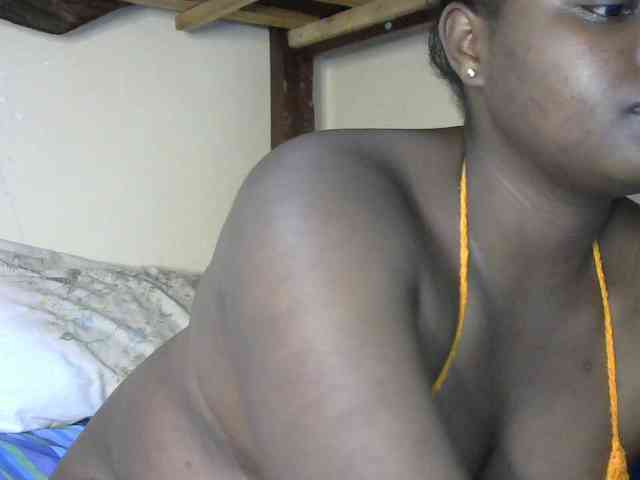 SlutyZari1 webcam
