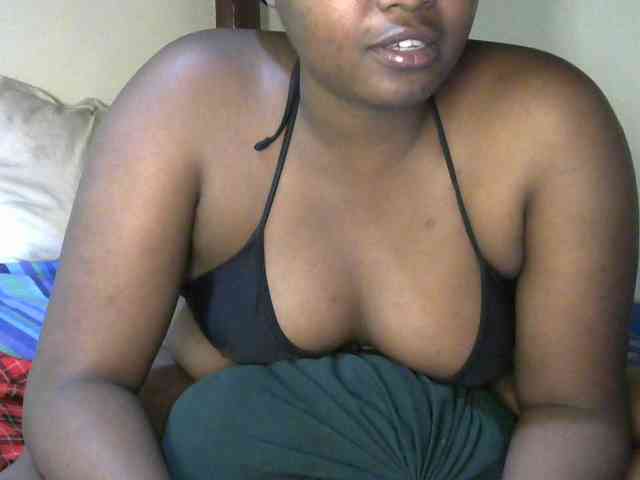 SlutyZari1 webcam