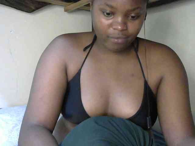 SlutyZari1 webcam