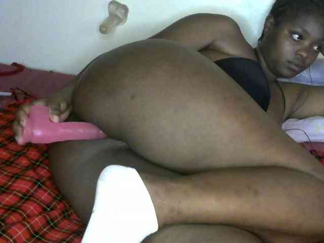 SlutyZari1 webcam