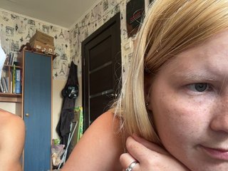 NIKADELE Porn Show
